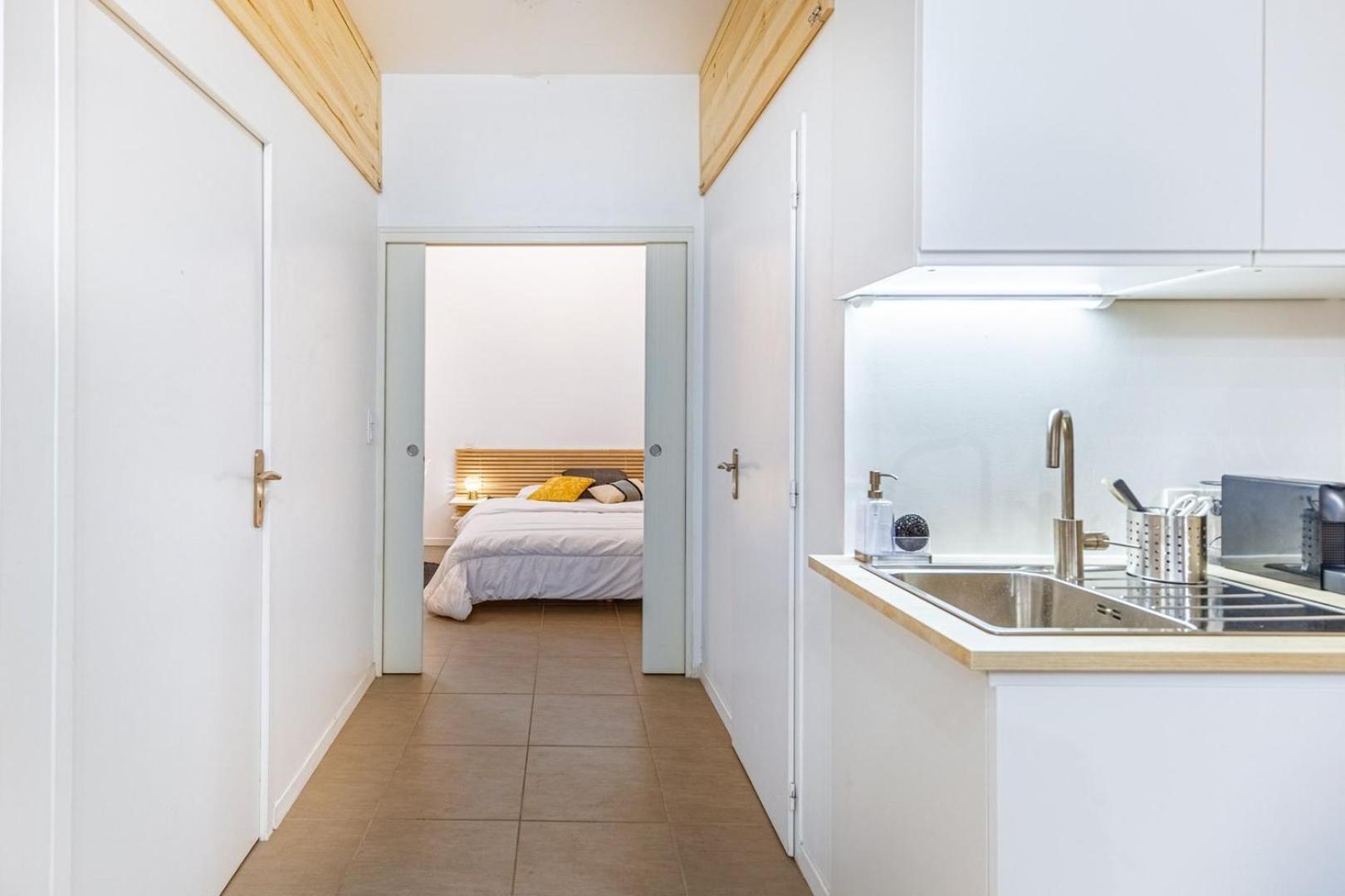 Guestready - Cozy Apt In Frederic & Isabelle Place Bordeaux Exteriör bild