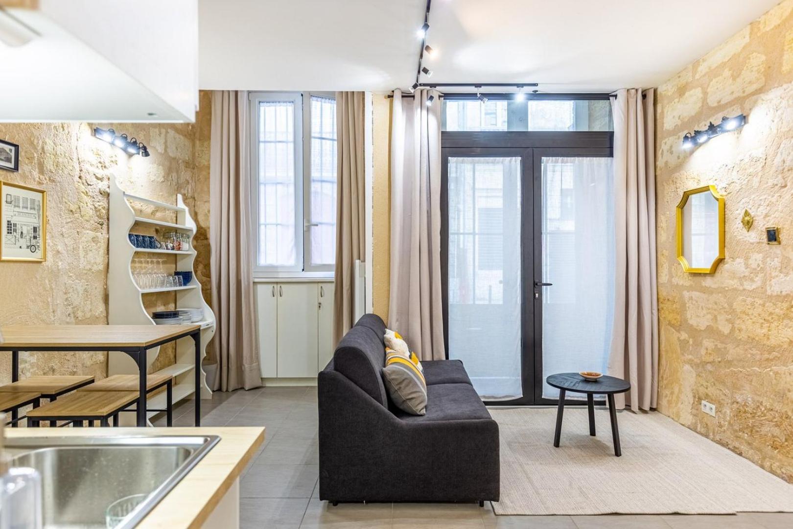 Guestready - Cozy Apt In Frederic & Isabelle Place Bordeaux Exteriör bild